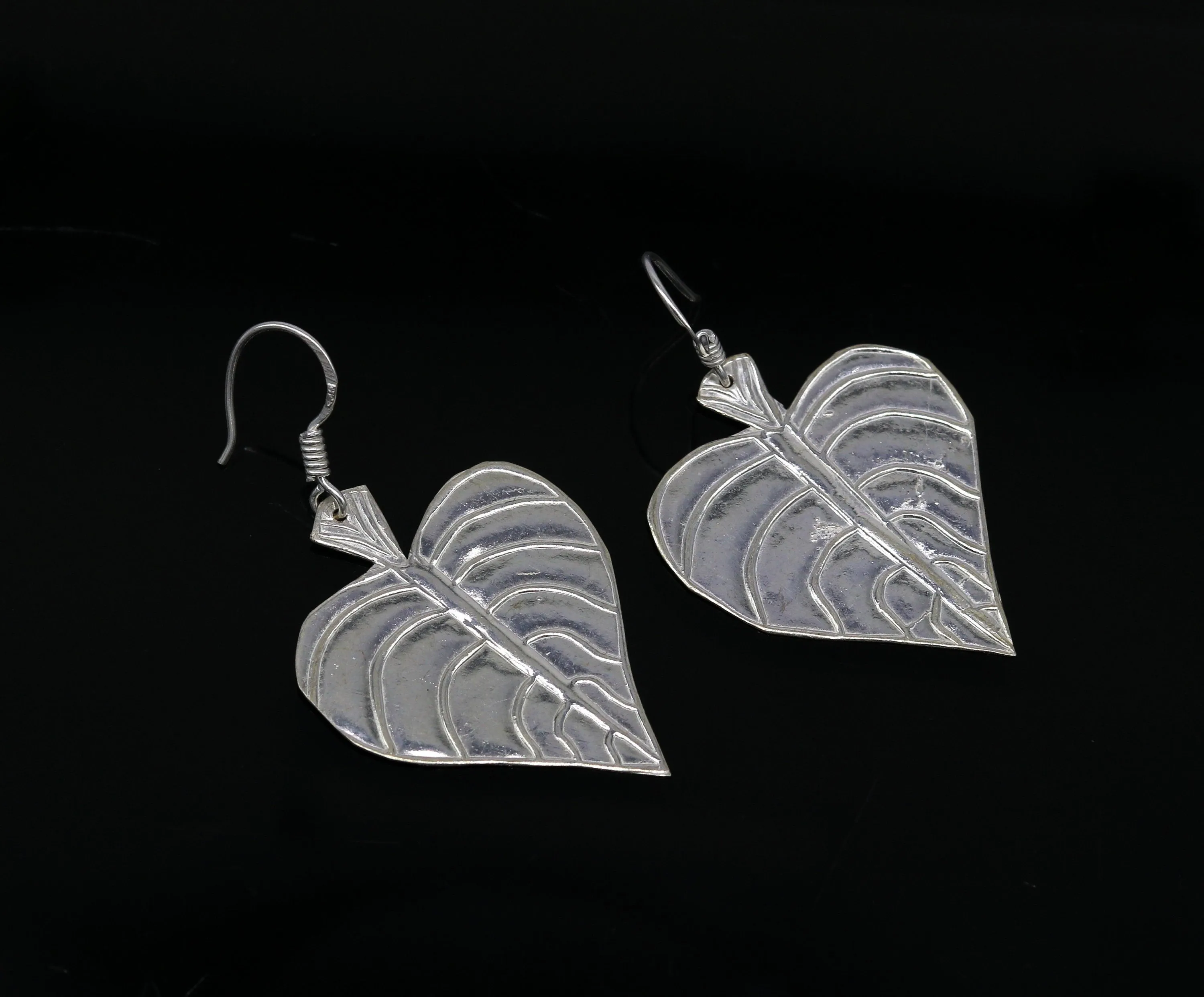 925 sterling silver handmade fancy stylish design peepal tree leaf earring excellent customized hoops earring summer collection ear491
