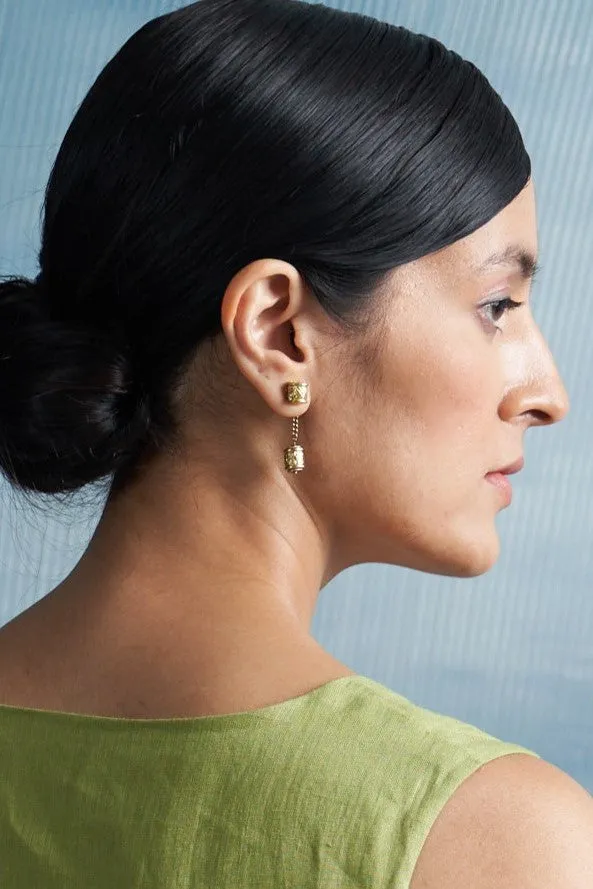 Aura Minimal Earrings