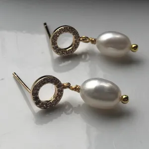 Earrings: Ivory freshwater pearl drop on a delicate pretty gold plated post