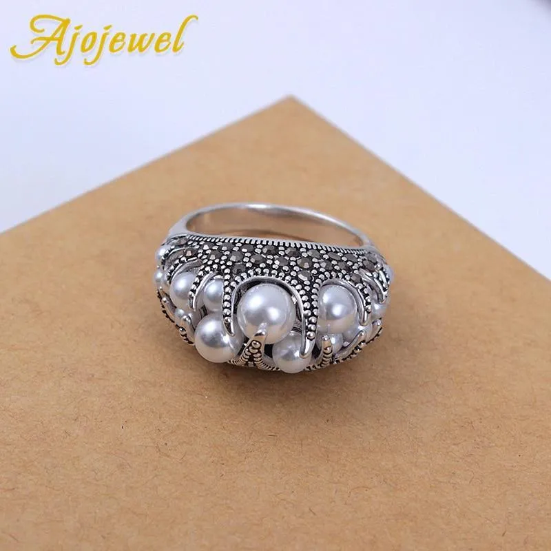 Elegant Vintage Simulated-Pearl Ring