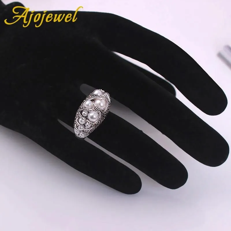 Elegant Vintage Simulated-Pearl Ring