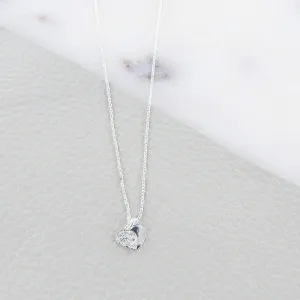 HEART NECKLACE WITH SPARKLE