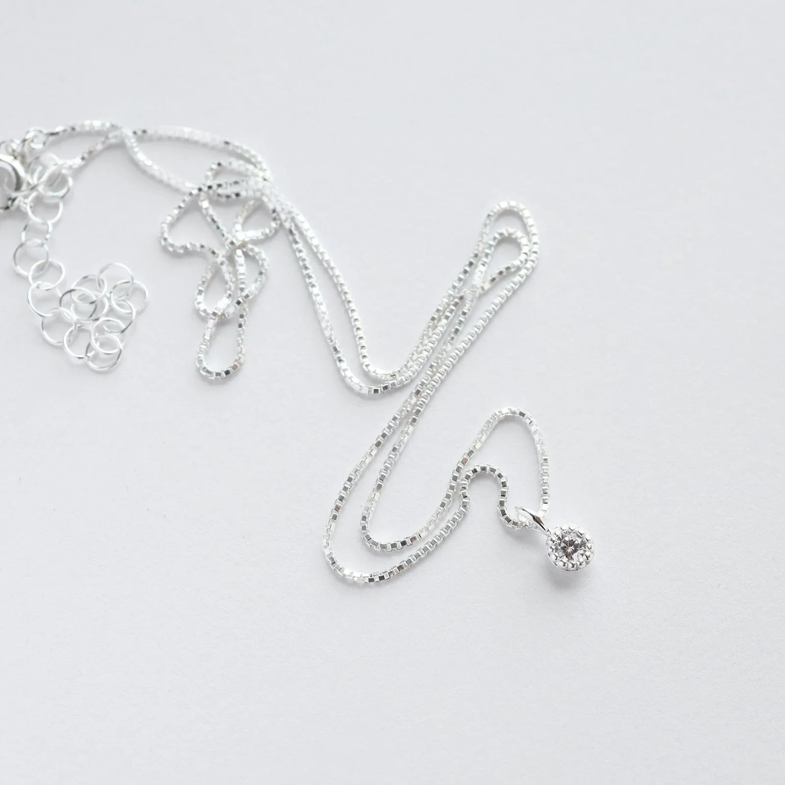 Milgrain Edge Round CZ on Sterling Silver Box Chain