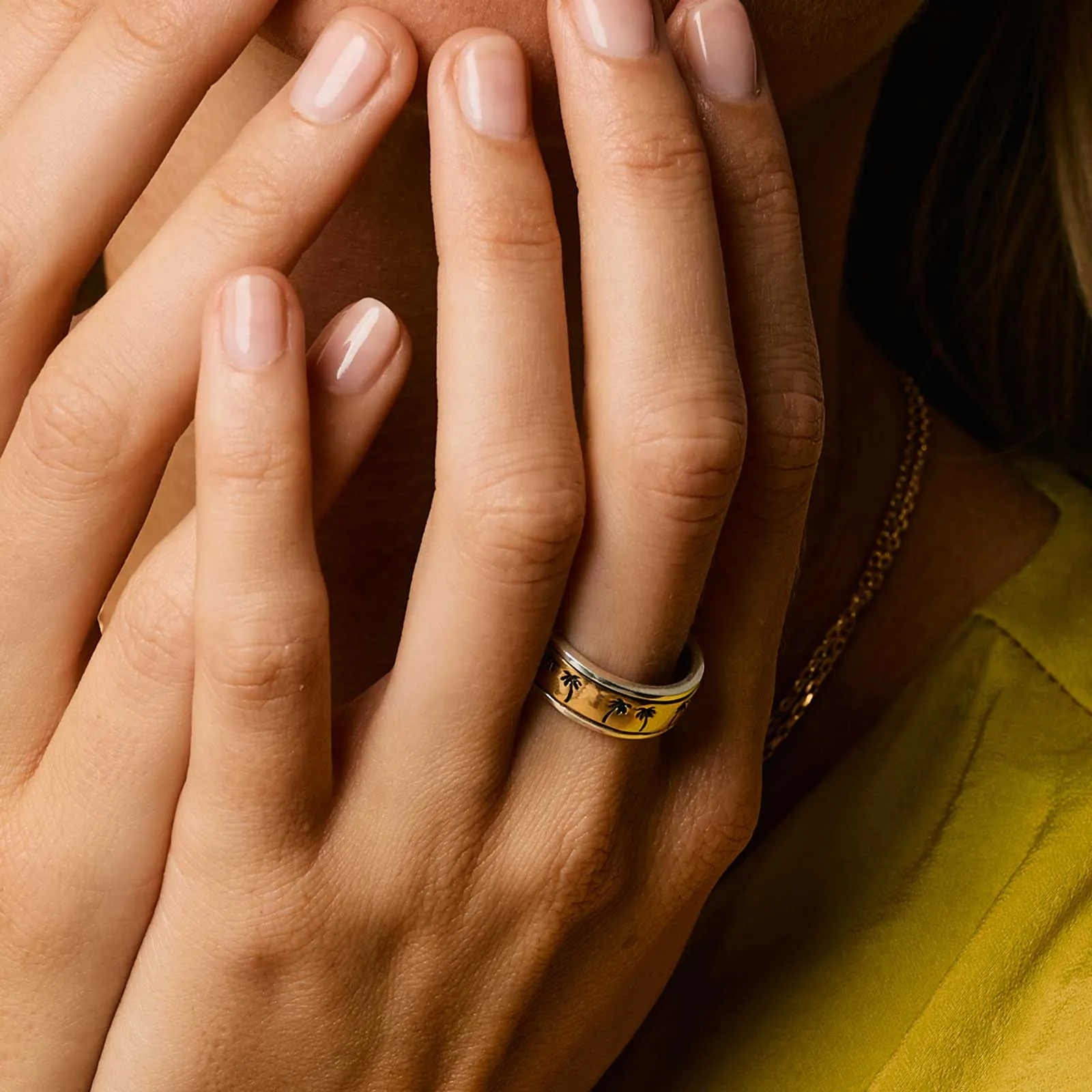 Oasis Palm Spinning Ring - Mixed Metal