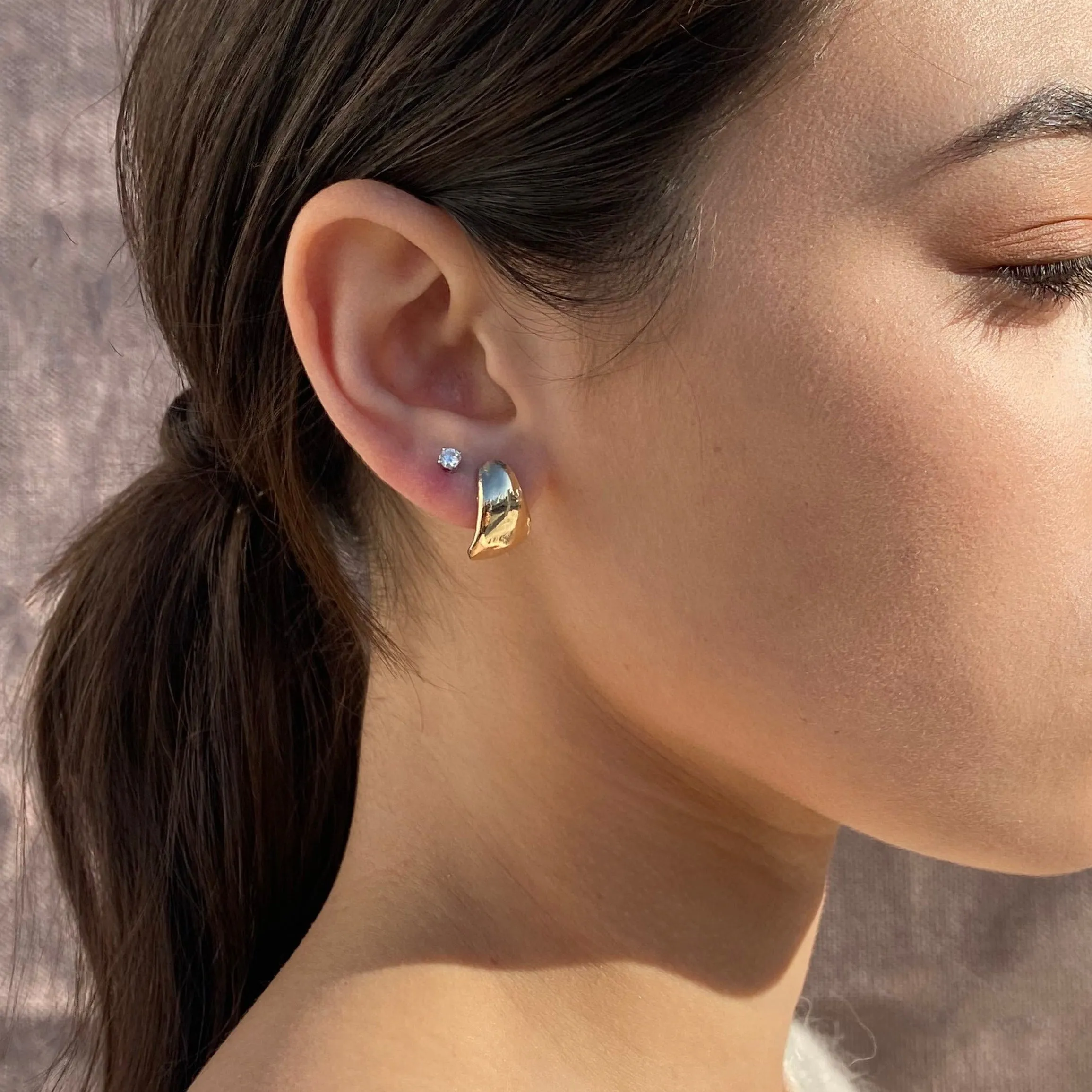 ORGANIC SHAPED GOLD EARRINGS