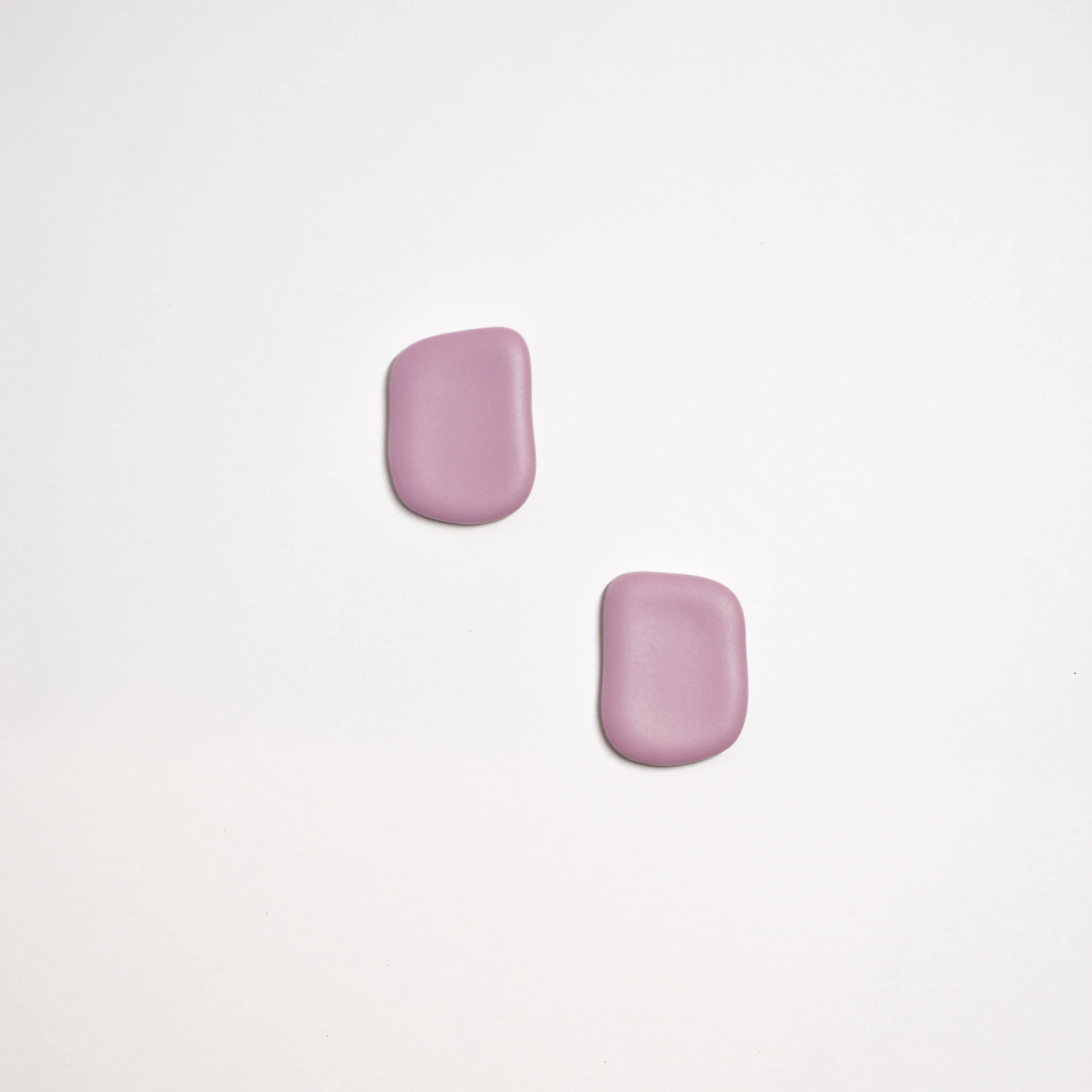 Organic Studs 01
