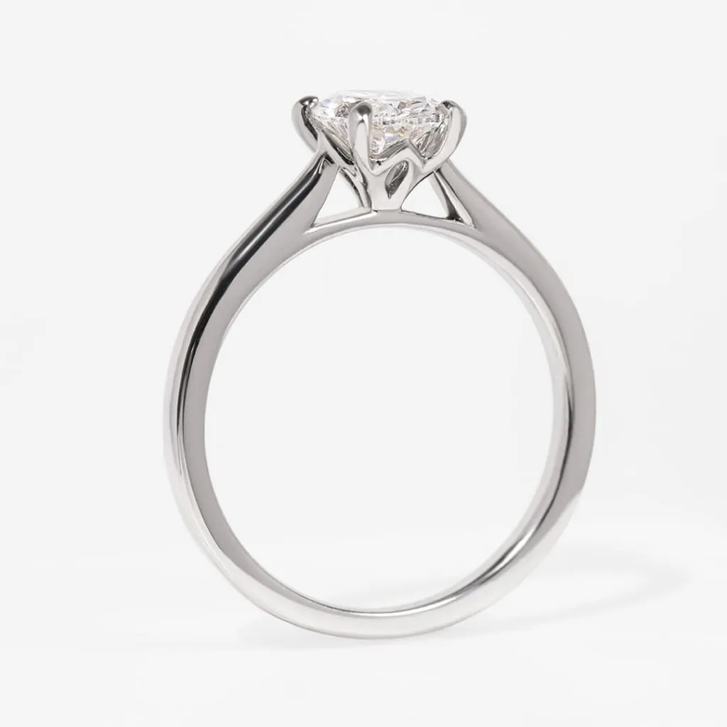 PARIS 1ct | Oval Solitaire Lab Diamond Set in Platinum