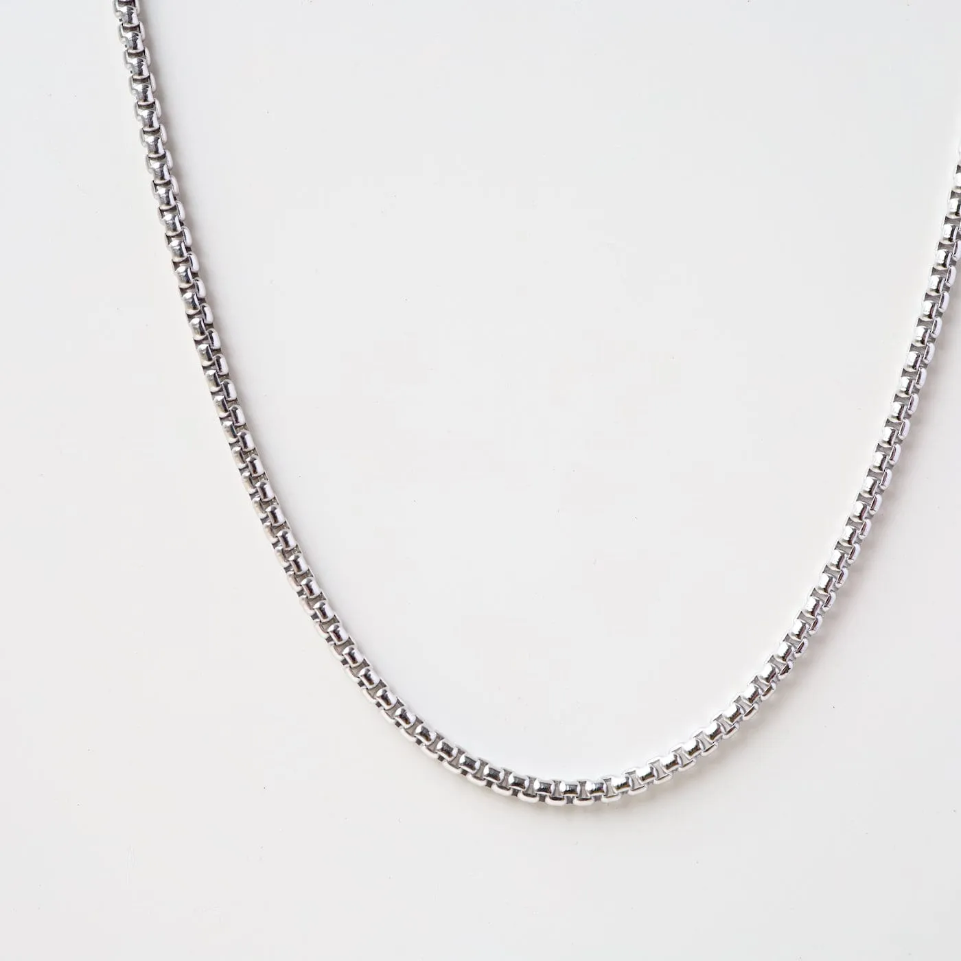 Rhodium Plated Silver Rounded Box Chain - 16"