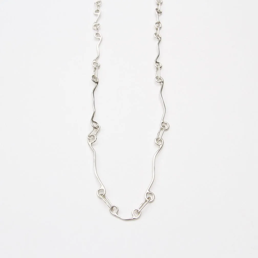 Signature Vine Chain Necklace