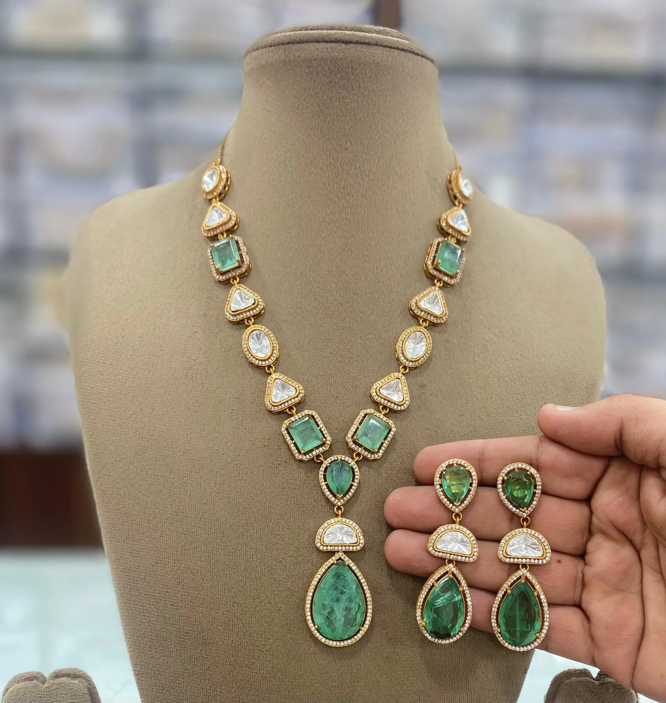 Teardrop Polki Statement Necklace Earrings Set, Teardrop Polki Jewellery, Teardrop Necklace Set, Polki Celebrities Jewellery, Bollywood Inspired Polki Necklace Set, Bollywood Jewelry, Polki Earrings Set, Polki Wedding Necklace