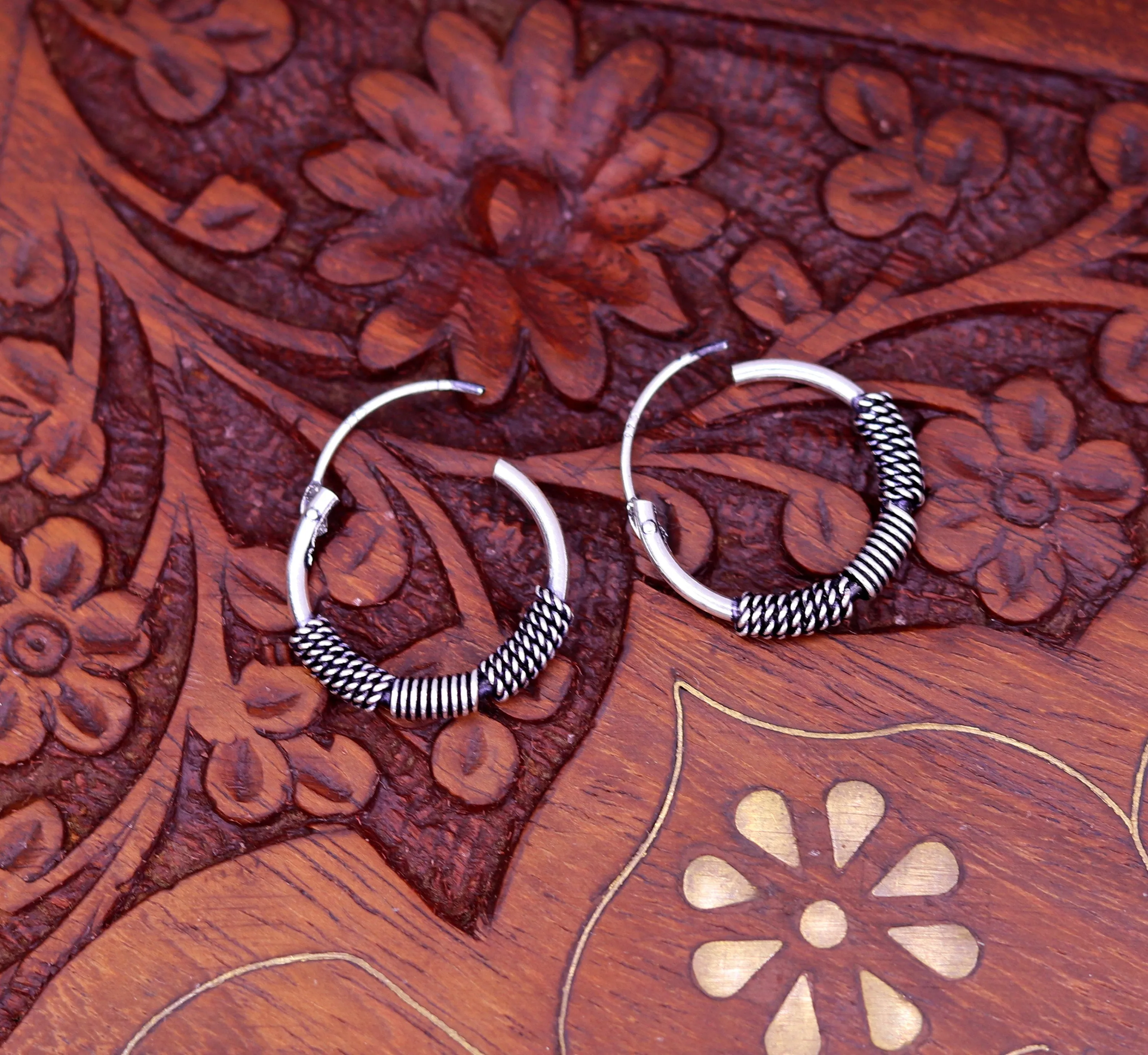 Ttraditional design stylish 925 sterling silver handmade fabulous hoops earrings bali , pretty gifting bali tribal jewelry india s613