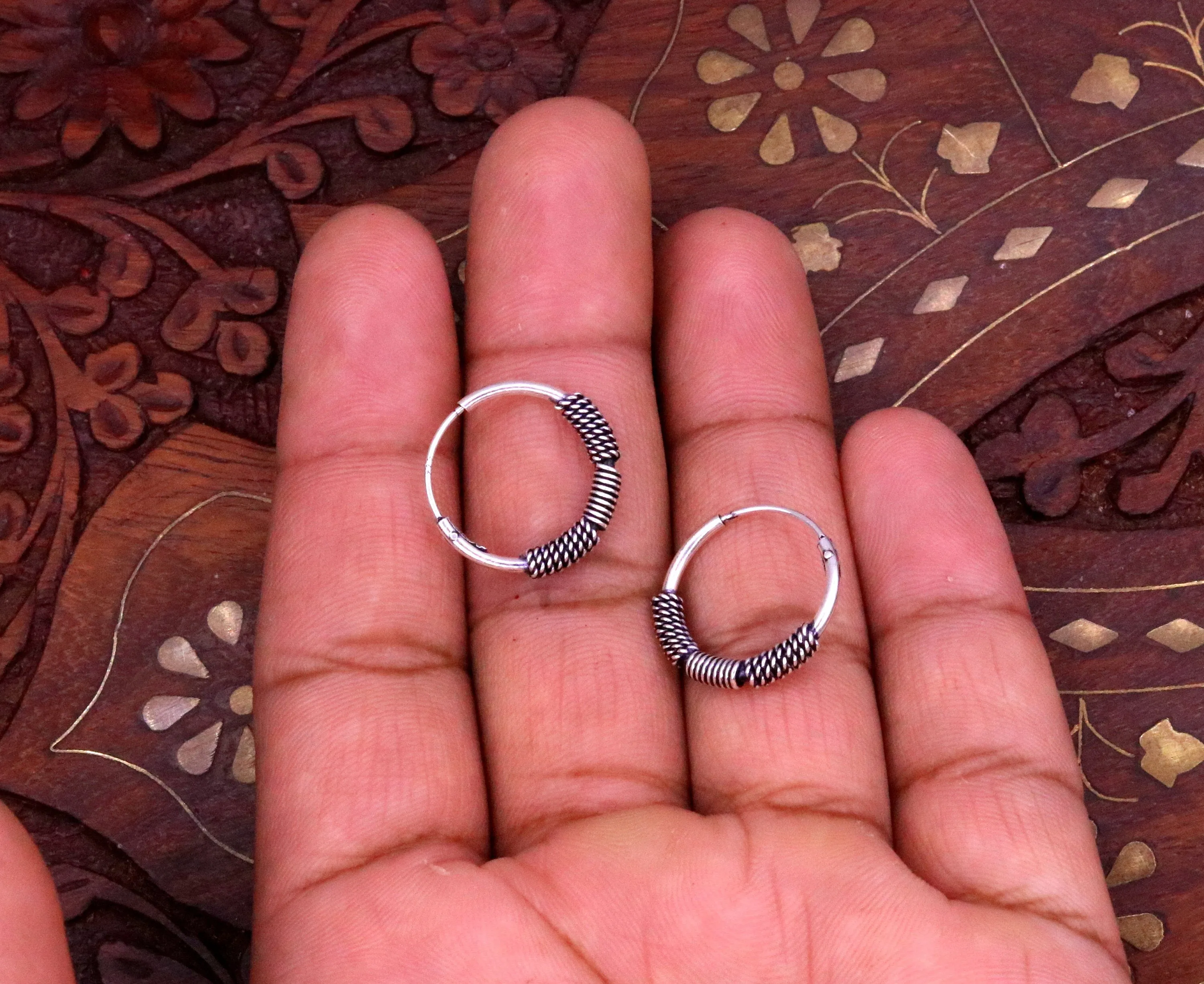 Ttraditional design stylish 925 sterling silver handmade fabulous hoops earrings bali , pretty gifting bali tribal jewelry india s613