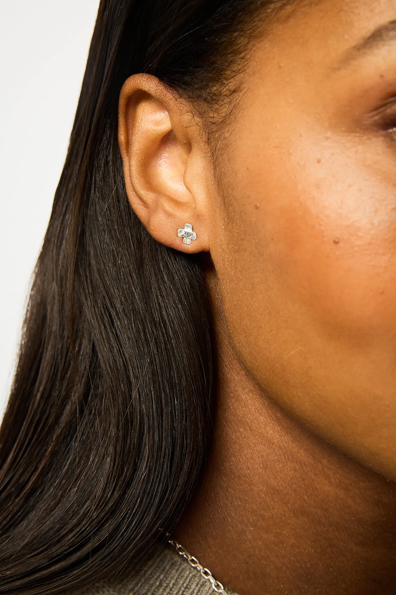 UNRAVELLED Tiny Cross Studs